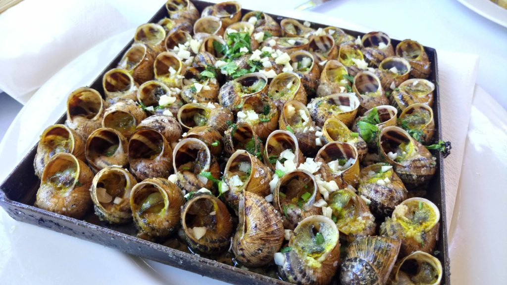 eating snails in france